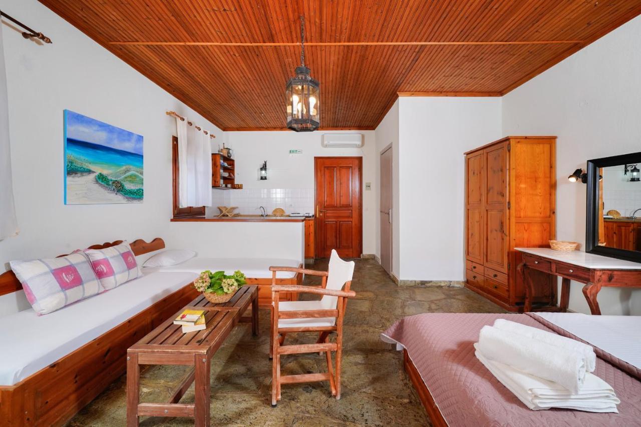 Giola Bungalows Sirines Astris Bagian luar foto
