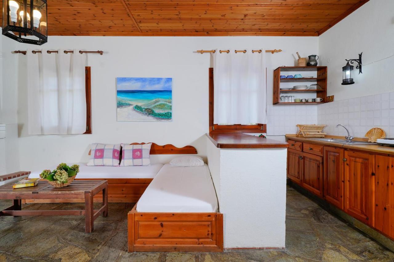 Giola Bungalows Sirines Astris Bagian luar foto