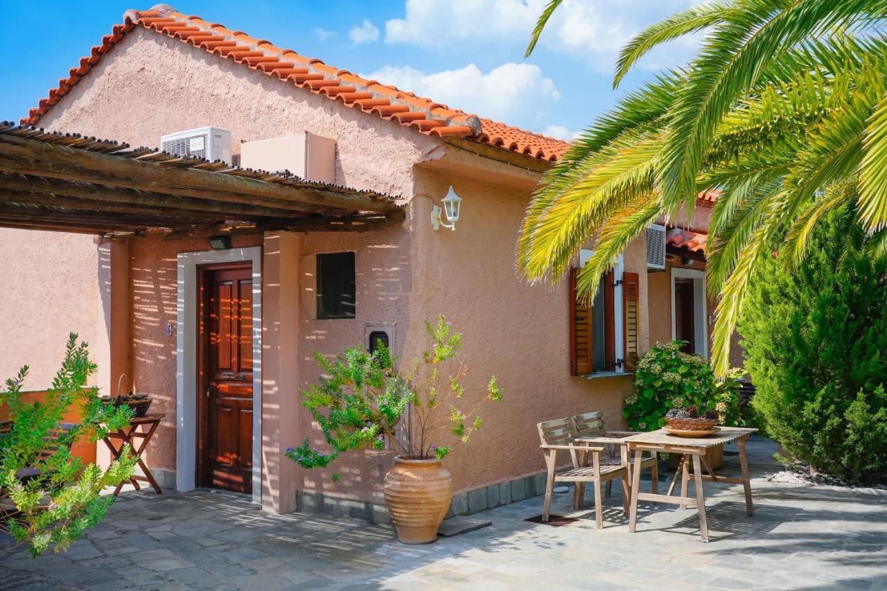 Giola Bungalows Sirines Astris Bagian luar foto