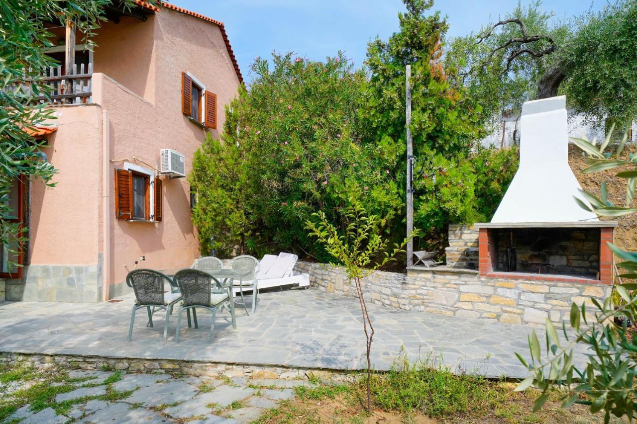 Giola Bungalows Sirines Astris Bagian luar foto