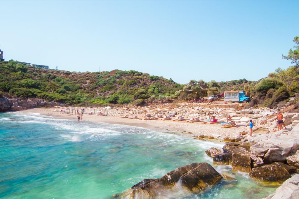 Giola Bungalows Sirines Astris Bagian luar foto