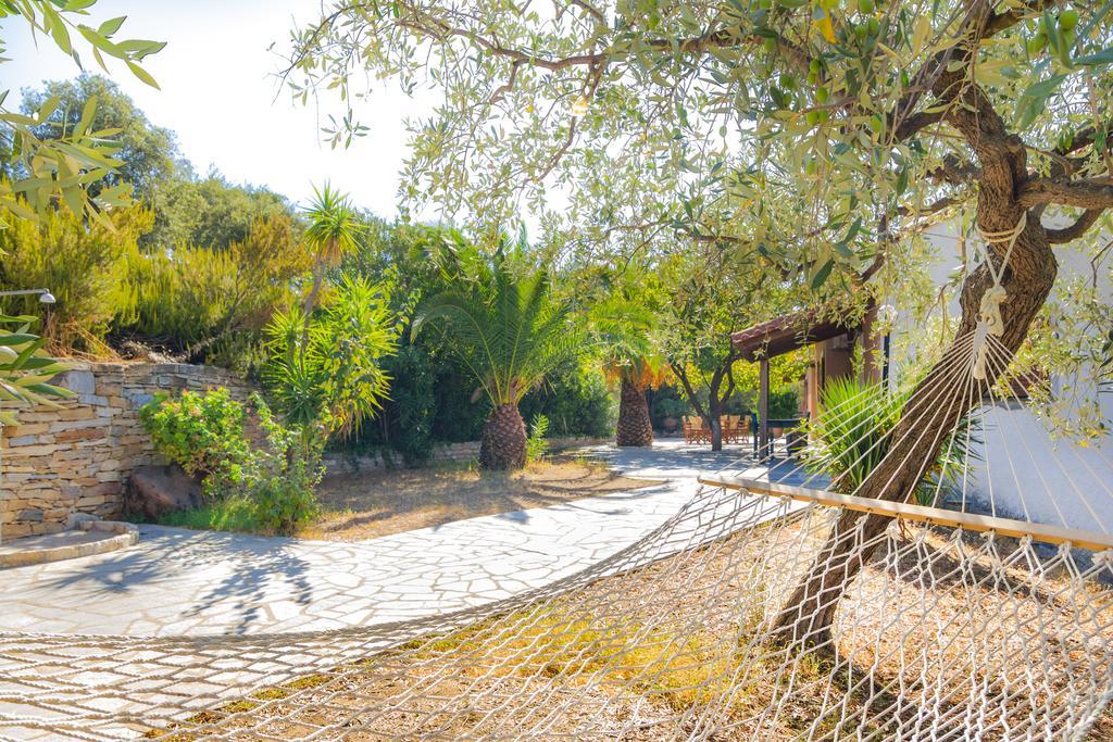 Giola Bungalows Sirines Astris Bagian luar foto